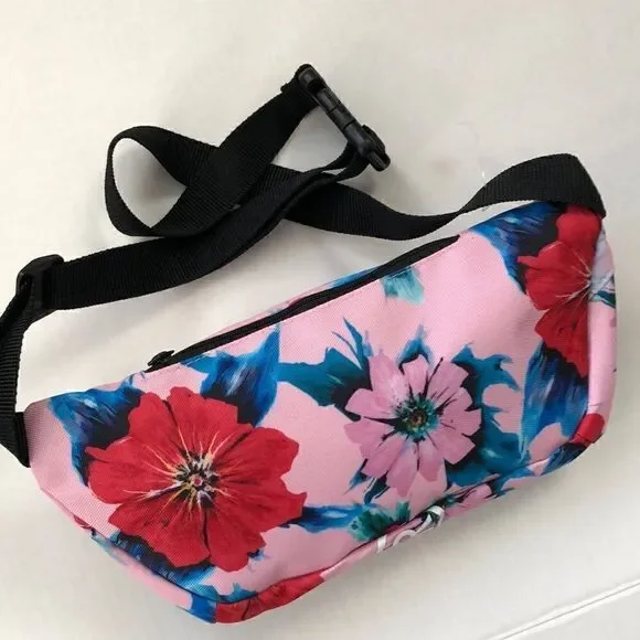 Levi’s floral belt bag with logo - Picture 11 of 15
